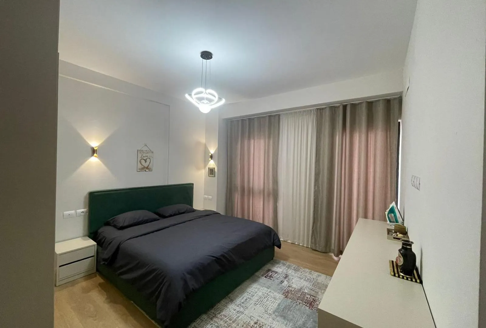 Garden Building Luxury Apartment 티라나 0*,